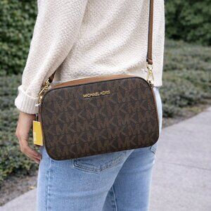 *NWT* Michael Kors Signature Logo Crossbody‎ Bag Brown MK Gold Hardware